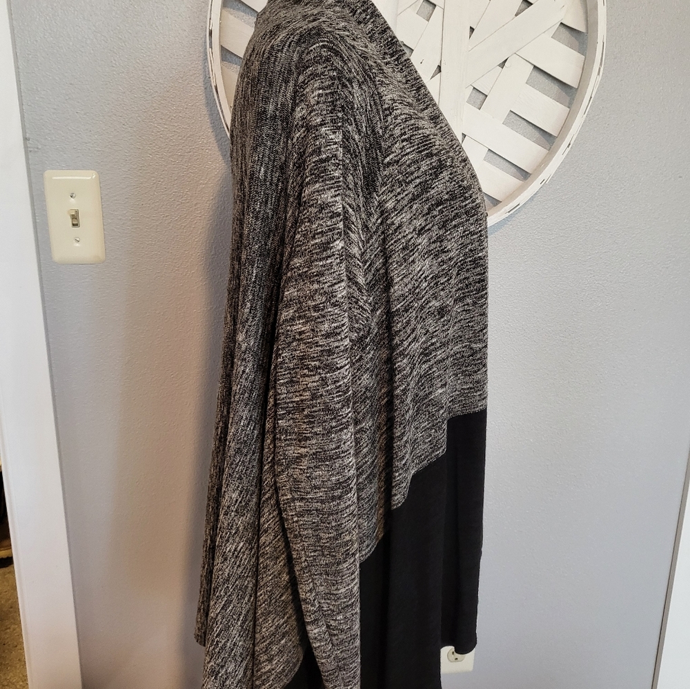 STUDIO M Cardigan - Picture 5 of 5